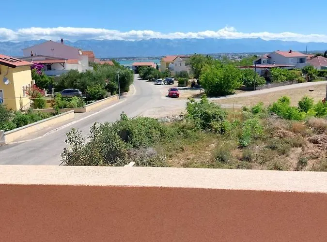 Aria Villa *