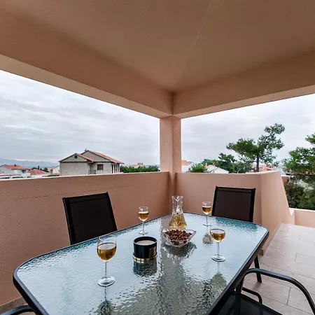 Aria Villa Nin