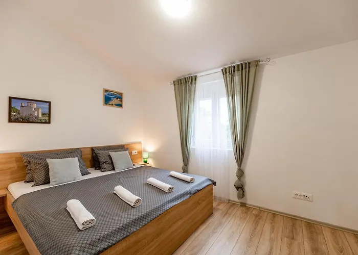 Aria Villa *